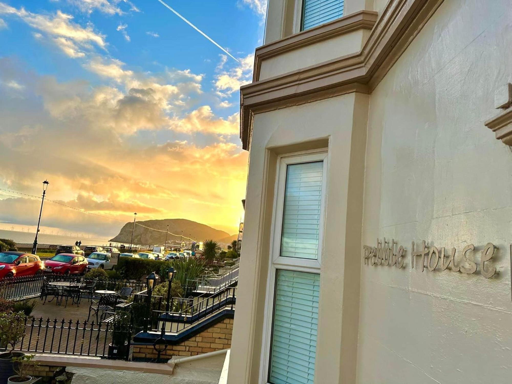Bed and Breakfast Pebble House Llandudno Esterno foto